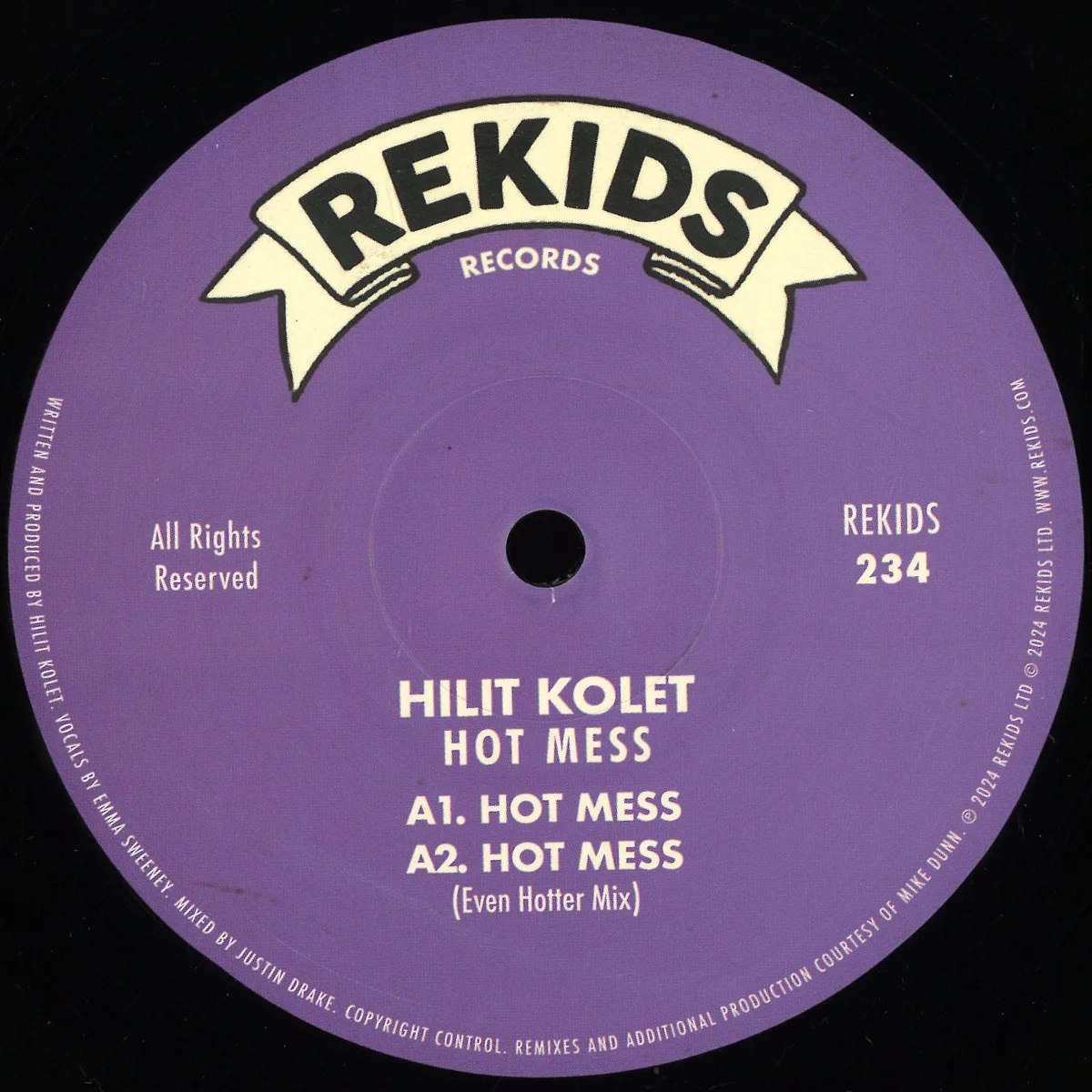 Лицевая сторона обложки — Hilit Kolet — Hot Mess