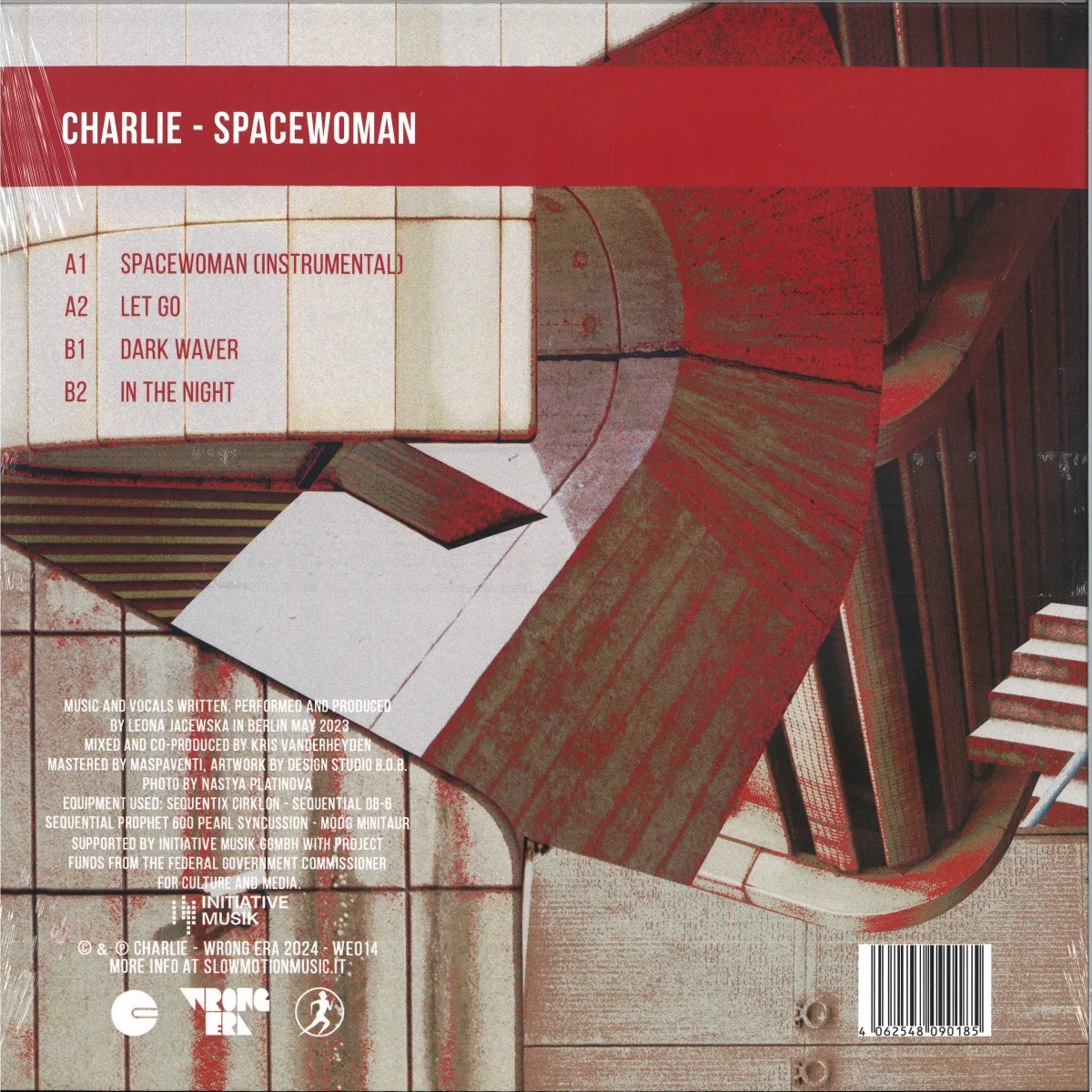 Back cover — Charlie — Spacewoman