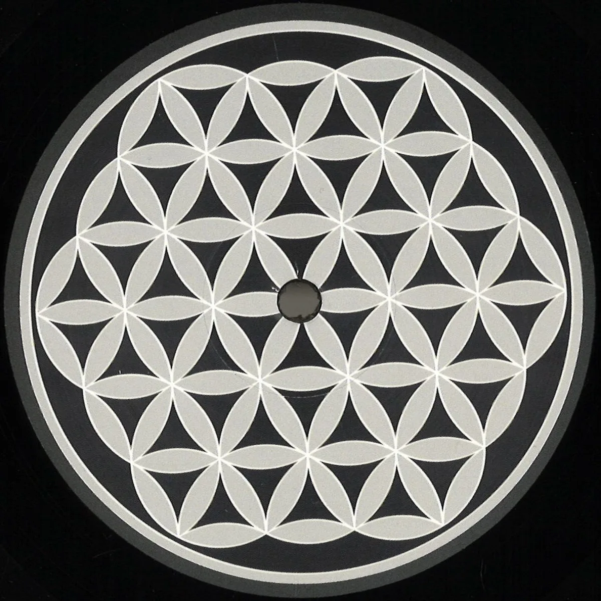 K.mo Featuring Byron The Aquarius — Space Funk EP