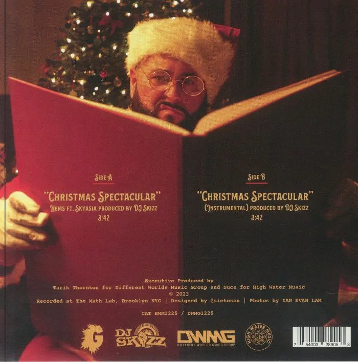Обратная сторона обложки — NEMS feat SKYASIA — Christmas Spectacular