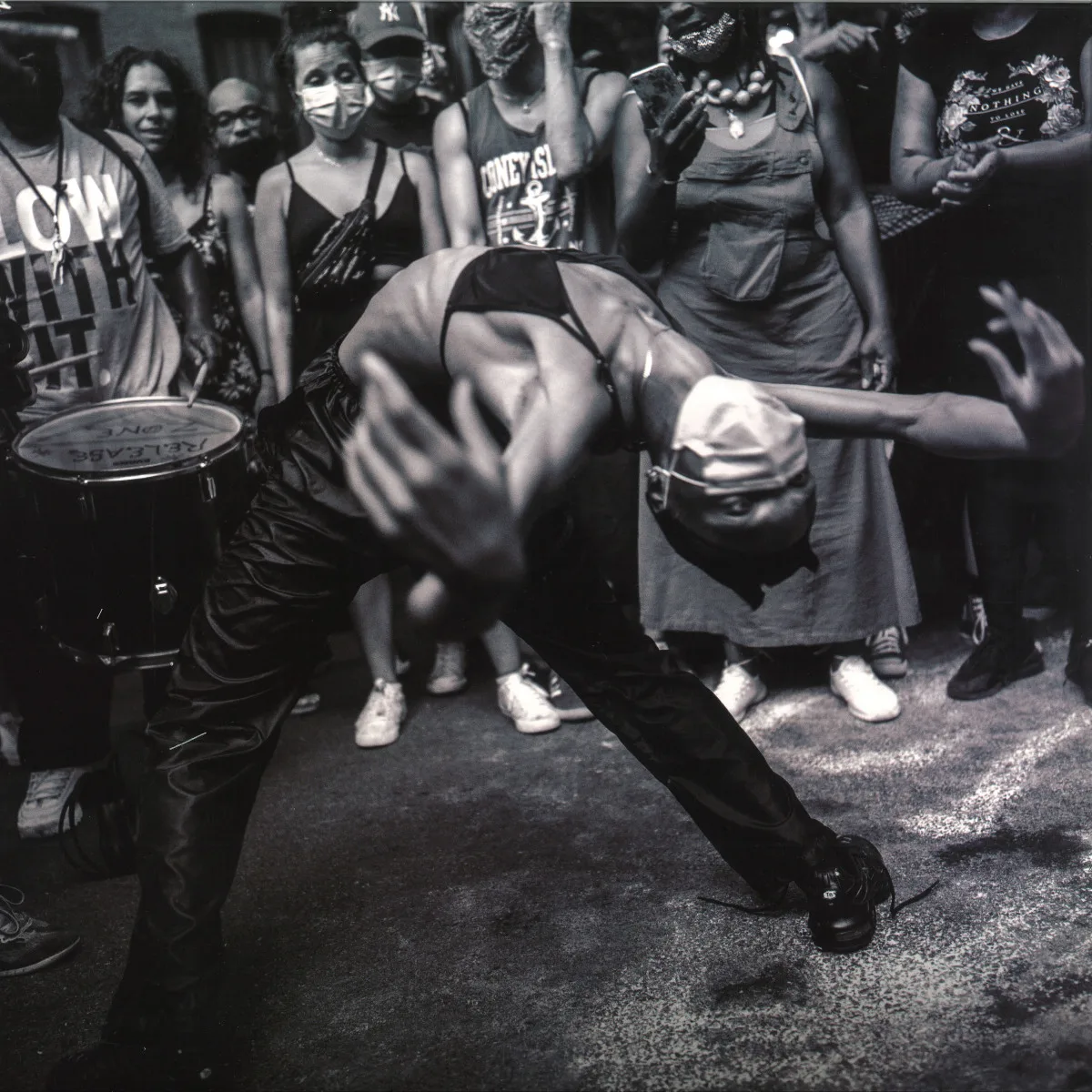 Domo Domo — Happening In The Streets