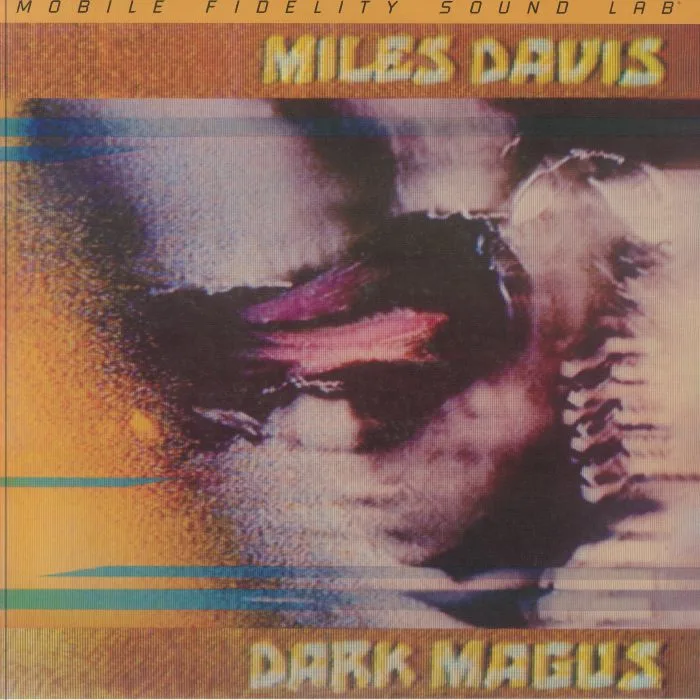 Лицевая сторона обложки — Miles DAVIS — Dark Magus: Live At Carnegie Hall 1974