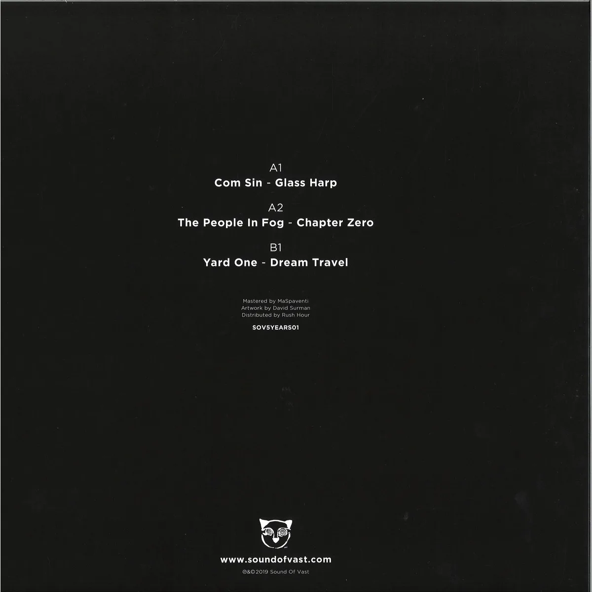 Обратная сторона обложки — COM SIN / THE PEOPLE IN FOG / YARD ONE — 5 YEARS ANNIVERSARY SERIES 01