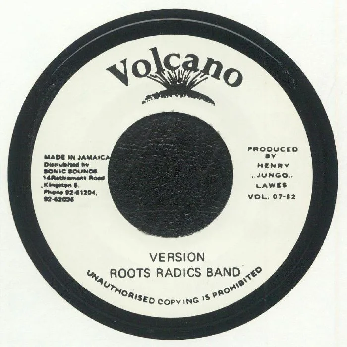 Обратная сторона обложки — John HOLT / ROOTS RADICS BAND — Police In Helicopter