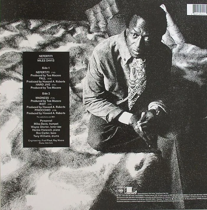 Back cover — Miles DAVIS — Nefertiti