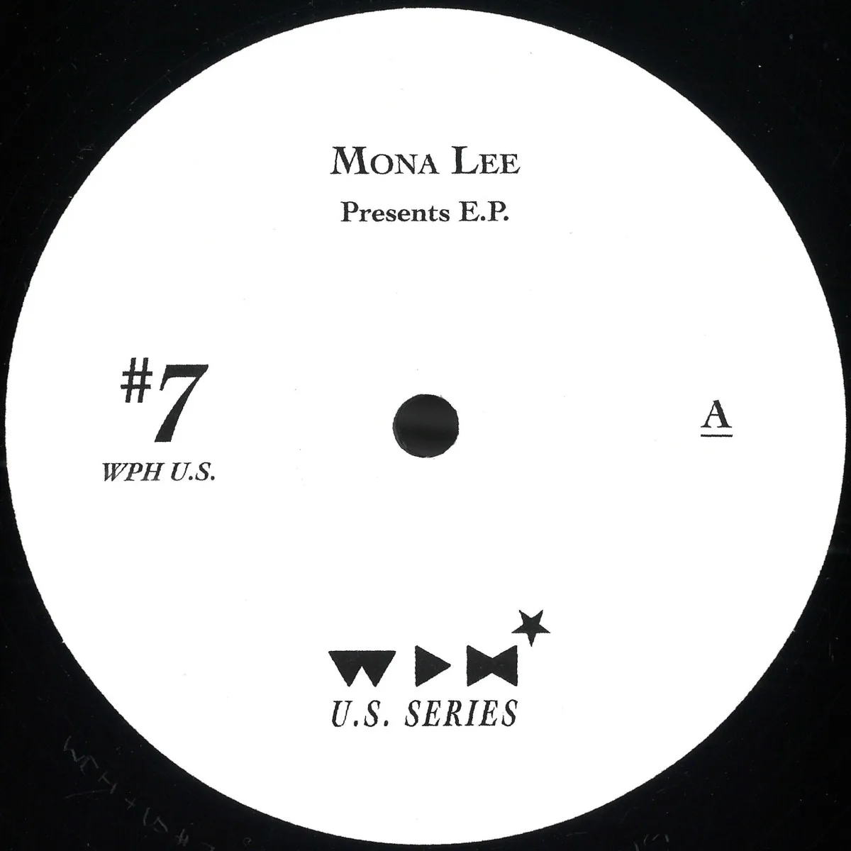 Лицевая сторона обложки — Mona Lee — MONA LEE PRESENTS