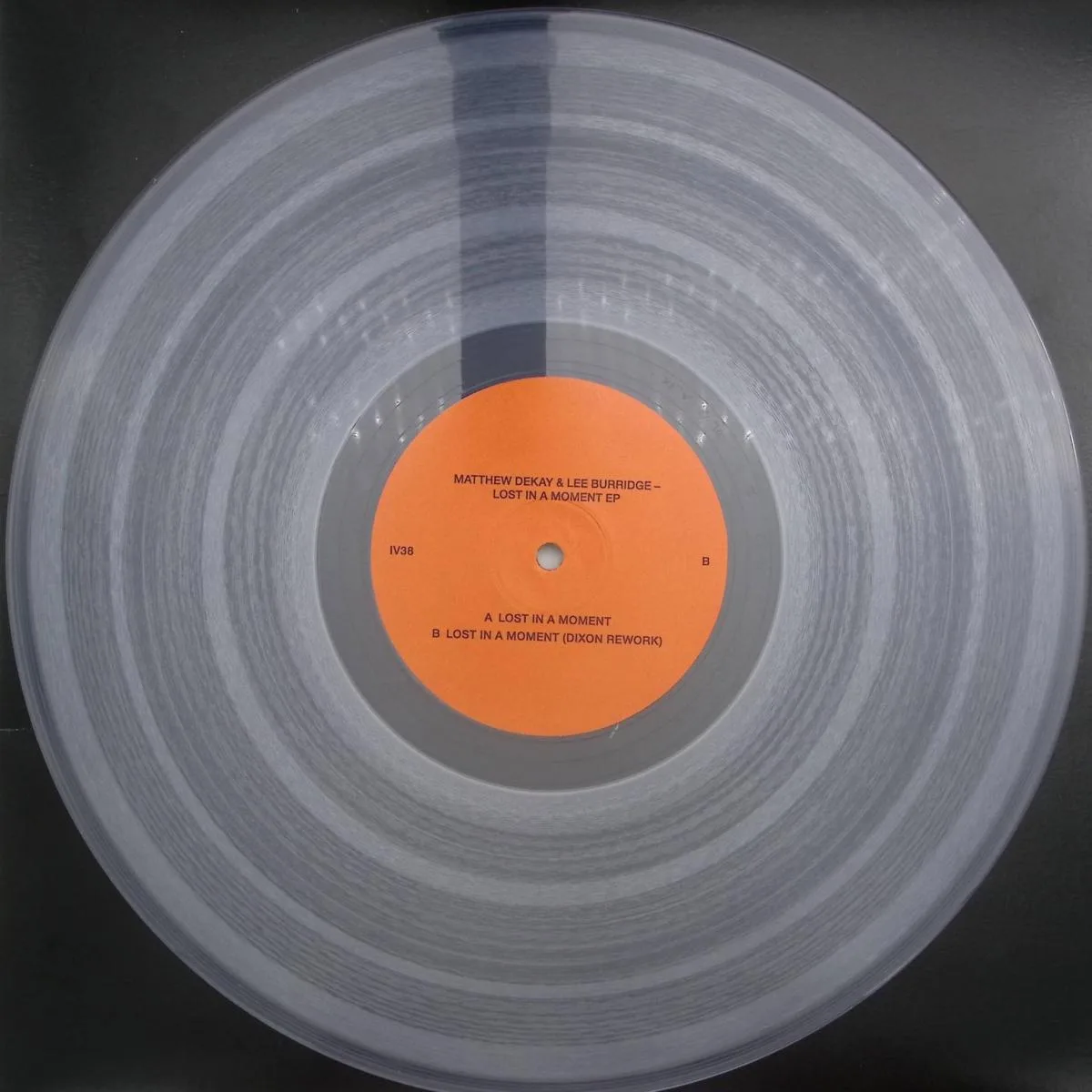 Mathew Dekay & Lee Burridge — Lost In The Moment