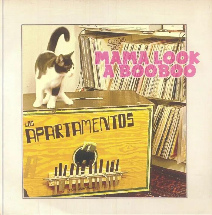 LOS APARTAMENTOS — Mama Look A Booboo