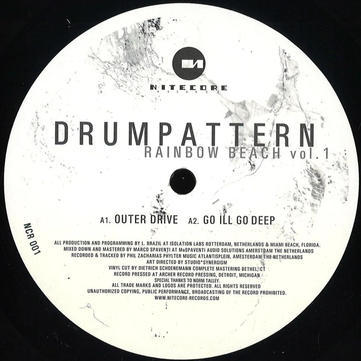 Front cover — Drumpattern — Rainbow Beach Vol. 1