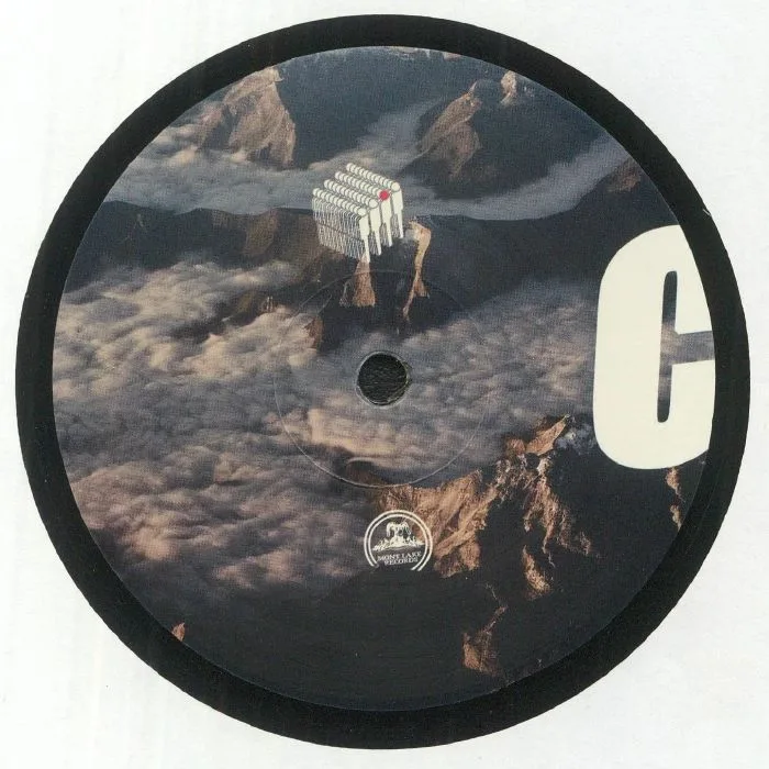 Лицевая сторона обложки — DJ CHUPACABRA / MIAS VOID — Five Years Mont Lake Rec: Part 2