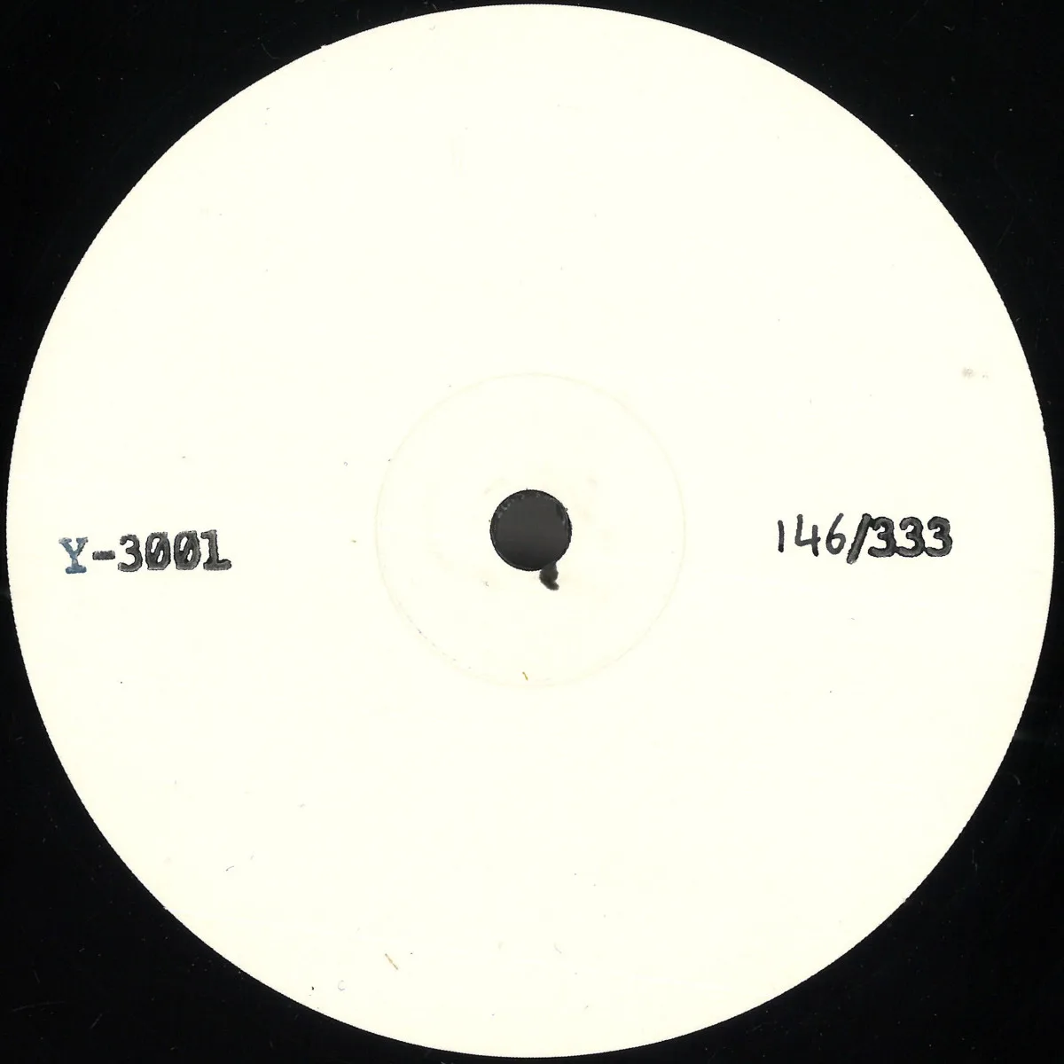 Solitary Dancer — Y-3001