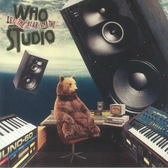 Лицевая сторона обложки — MUUDU — Who Let The Bear In The Studio