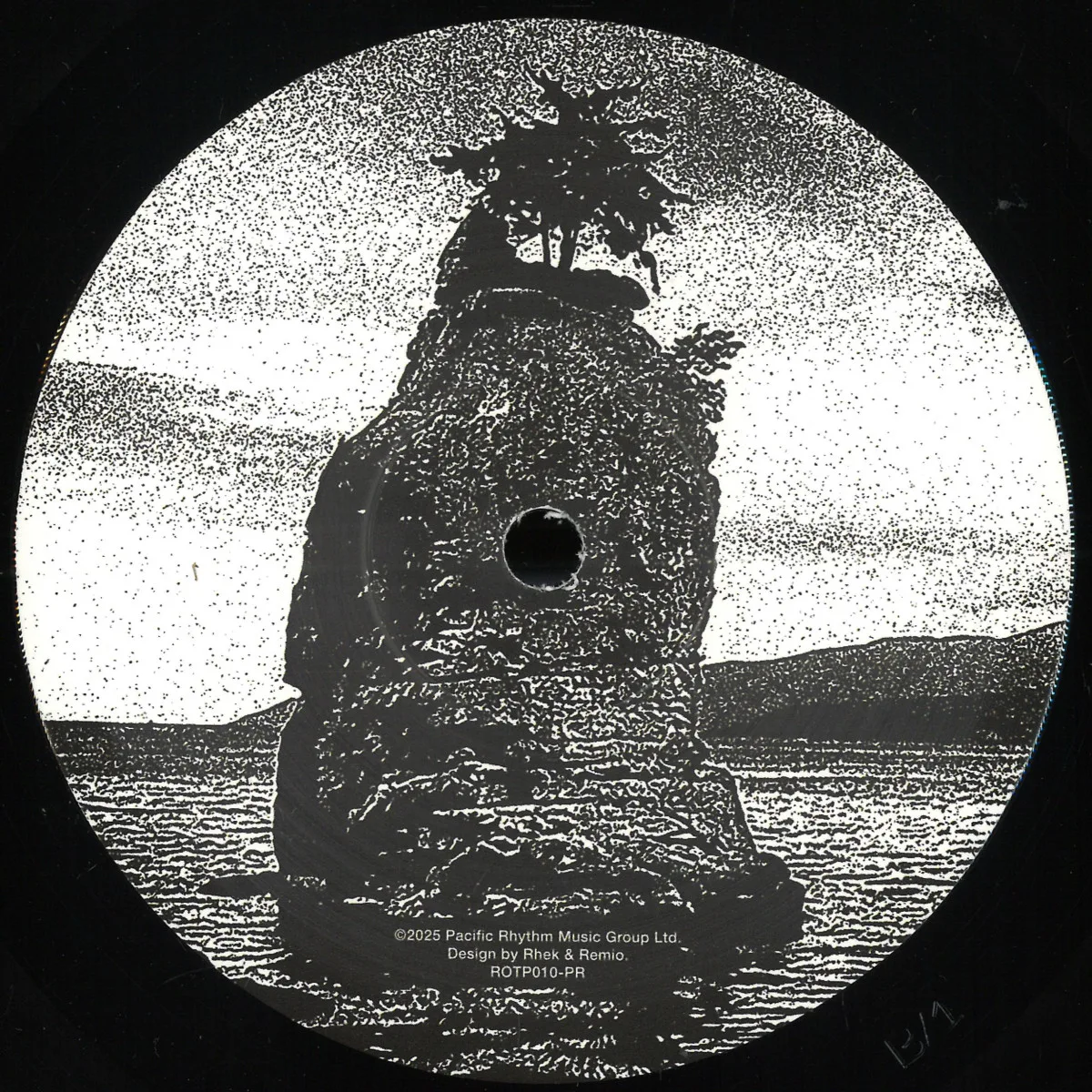 Front cover — Various — 10 Years Of Rhythms Of The Pacific Sampler