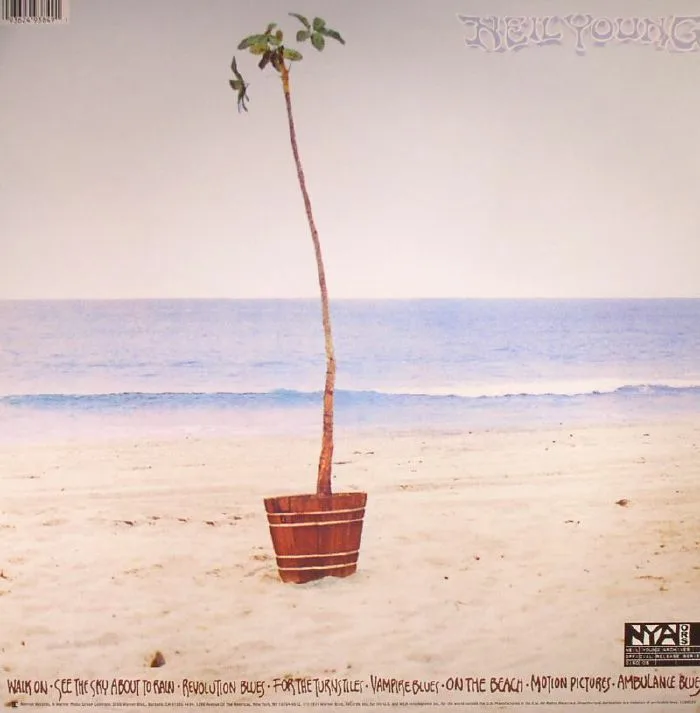 Обратная сторона обложки — Neil YOUNG — On The Beach