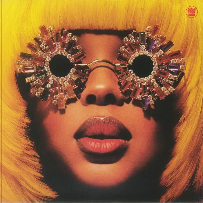 LADY WRAY — Cover Girl
