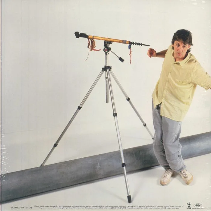 Обратная сторона обложки — Paul McCARTNEY — Pipes Of Peace