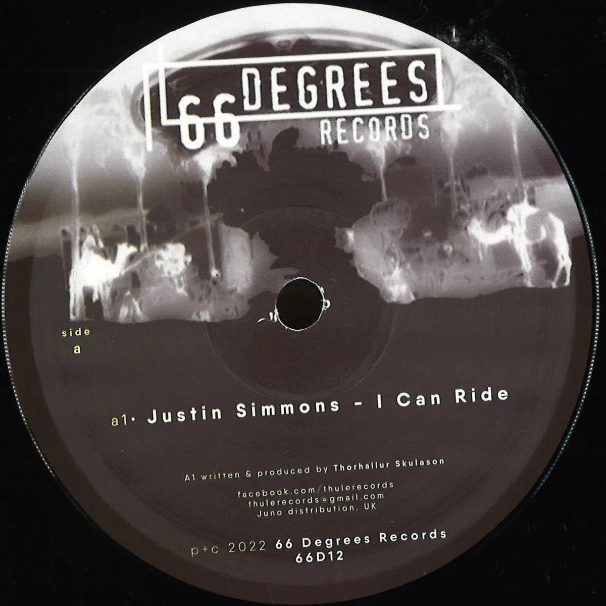Justin Simmons/Kate&Joan/Oh Mama — 66Degrees12