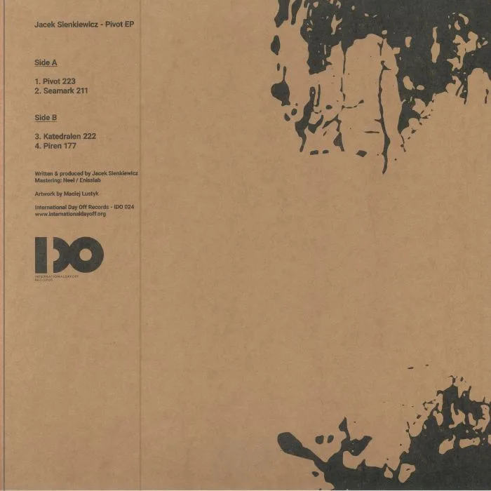 Back cover — Jacek SIENKIEWICZ — Pivot
