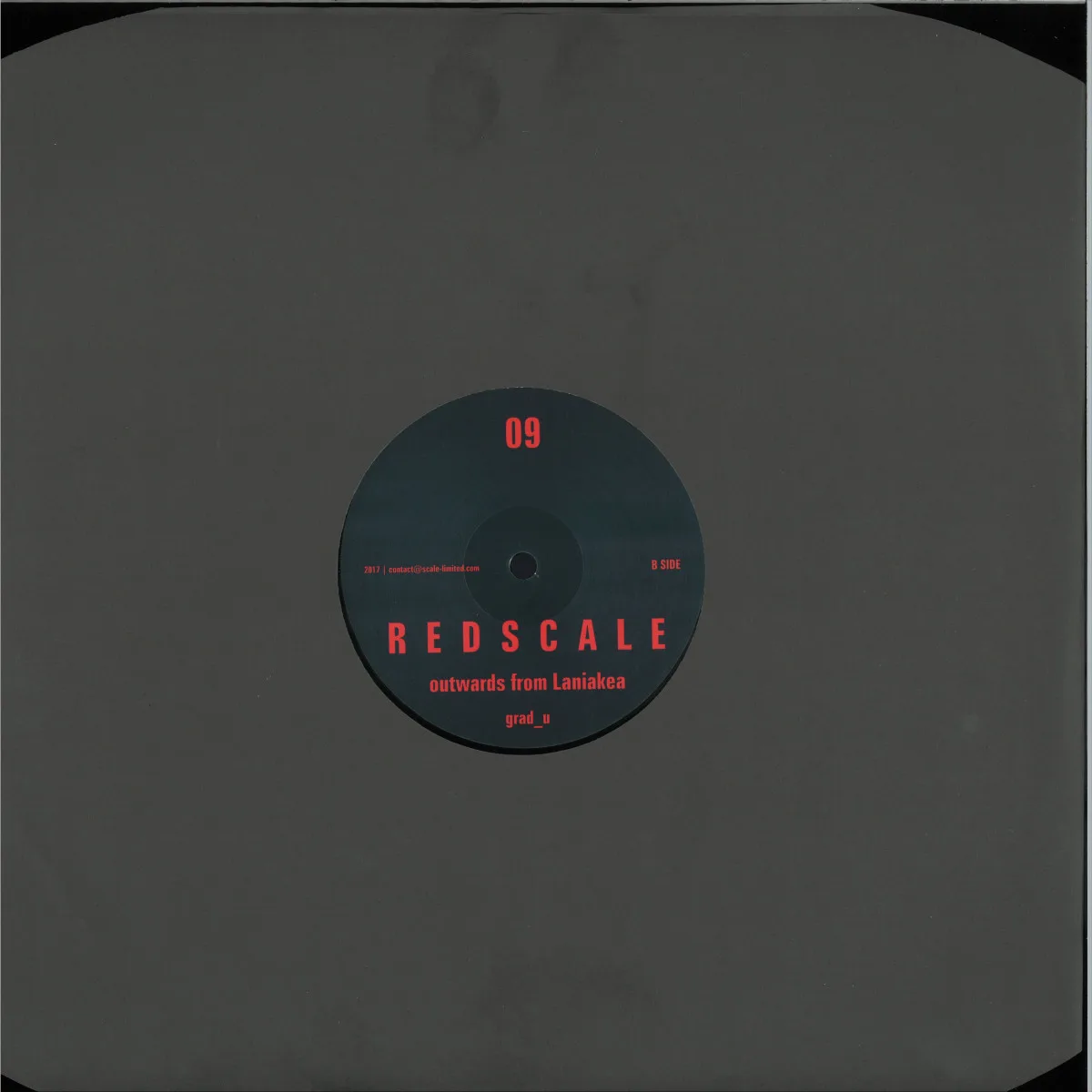Back cover — Grad_u — Redscale 09