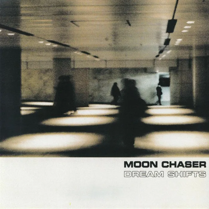 Лицевая сторона обложки — MOON CHASER — Dream Shifts EP
