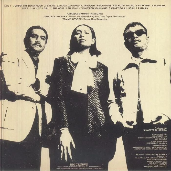Back cover — THEE MARLOES — Di Hotel Malibu