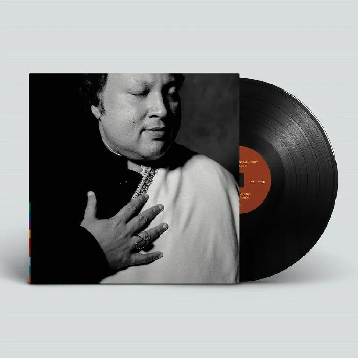 Nusrat Fateh Ali KHAN & PARTY — Chain Of Light