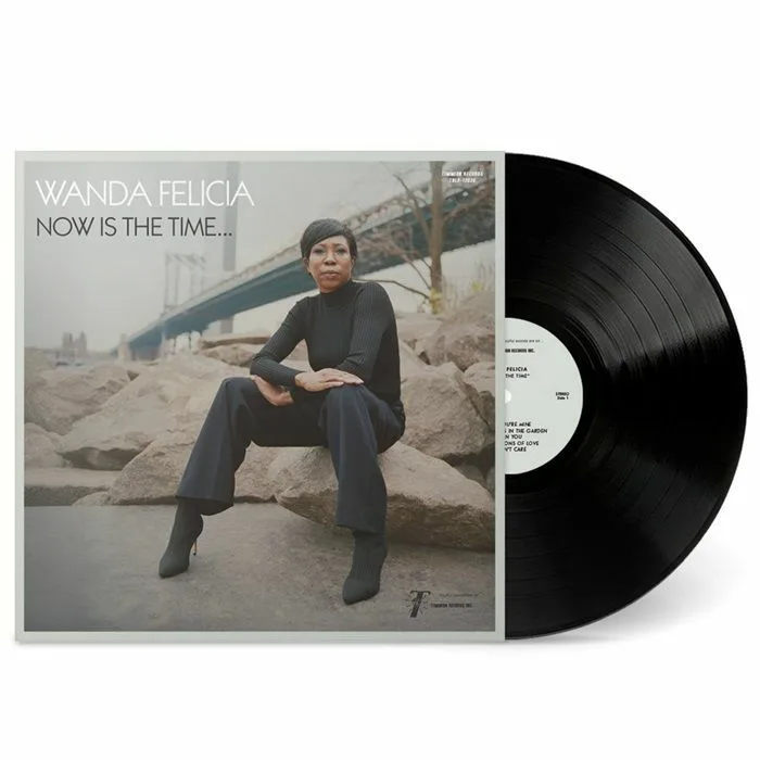 Лицевая сторона обложки — Wanda FELICIA — Now Is The Time