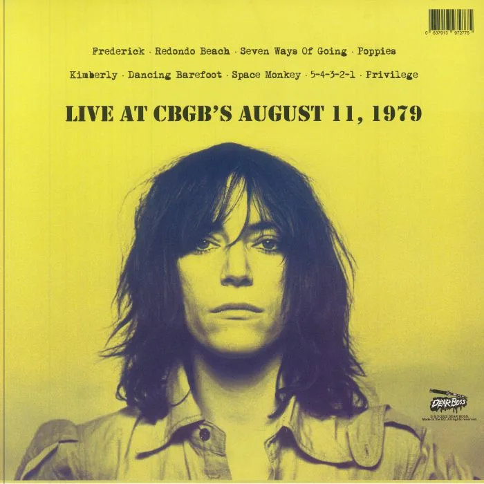 Обратная сторона обложки — Patti SMITH — First We Take Manhattan