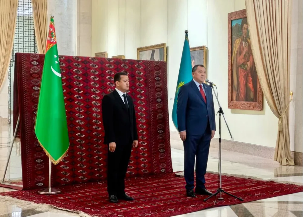 В Ашхабаде открылась фотовыставка о казахской культуре — Фото 2