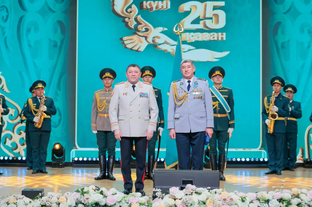 СҚО полицейлері батылдығы мен кәсібилігі үшін ІІМ-де марапатталды — Фотосурет 1