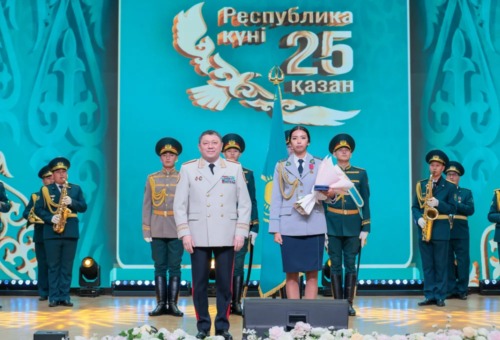 СҚО полицейлері батылдығы мен кәсібилігі үшін ІІМ-де марапатталды — Фотосурет 2
