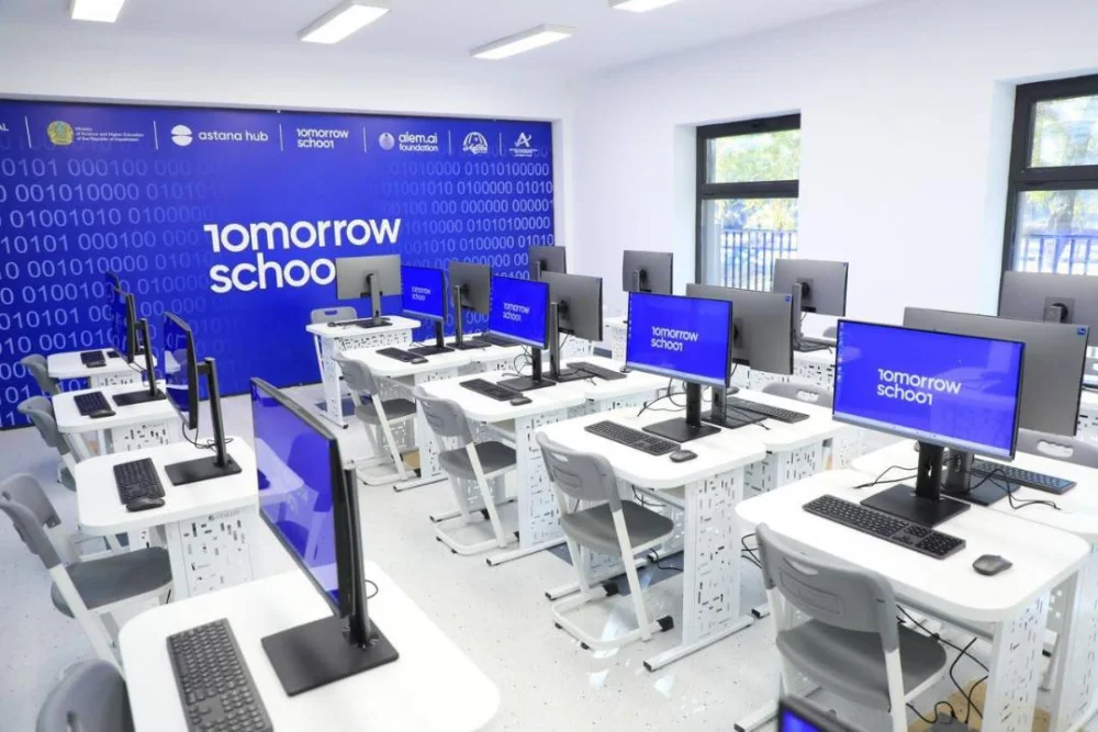 В Актобе открылся AQTOBE IT HUB, где можно бесплатно осваивать современные IT-технологии — Фото 9