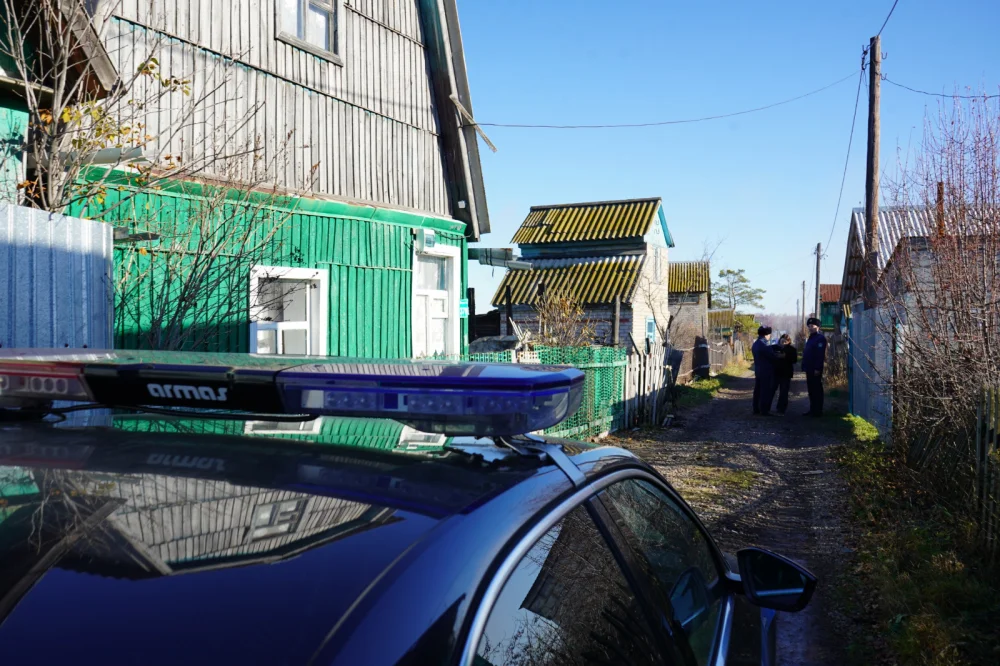 Петропавлда полицейлер өрттен мас күйдегі саяжай иесін құтқарды — Фотосурет 10