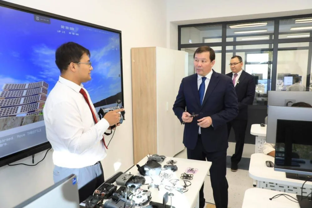 В Актобе открылся AQTOBE IT HUB, где можно бесплатно осваивать современные IT-технологии — Фото 6