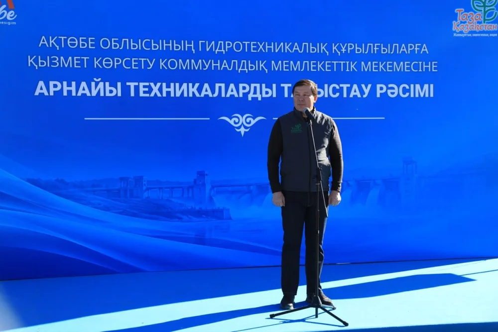 Ақтөбе облысының гидротехникалық құрылыстарына қызмет көрсететін жаңа техникалардың кілттері табысталды — Фотосурет 6