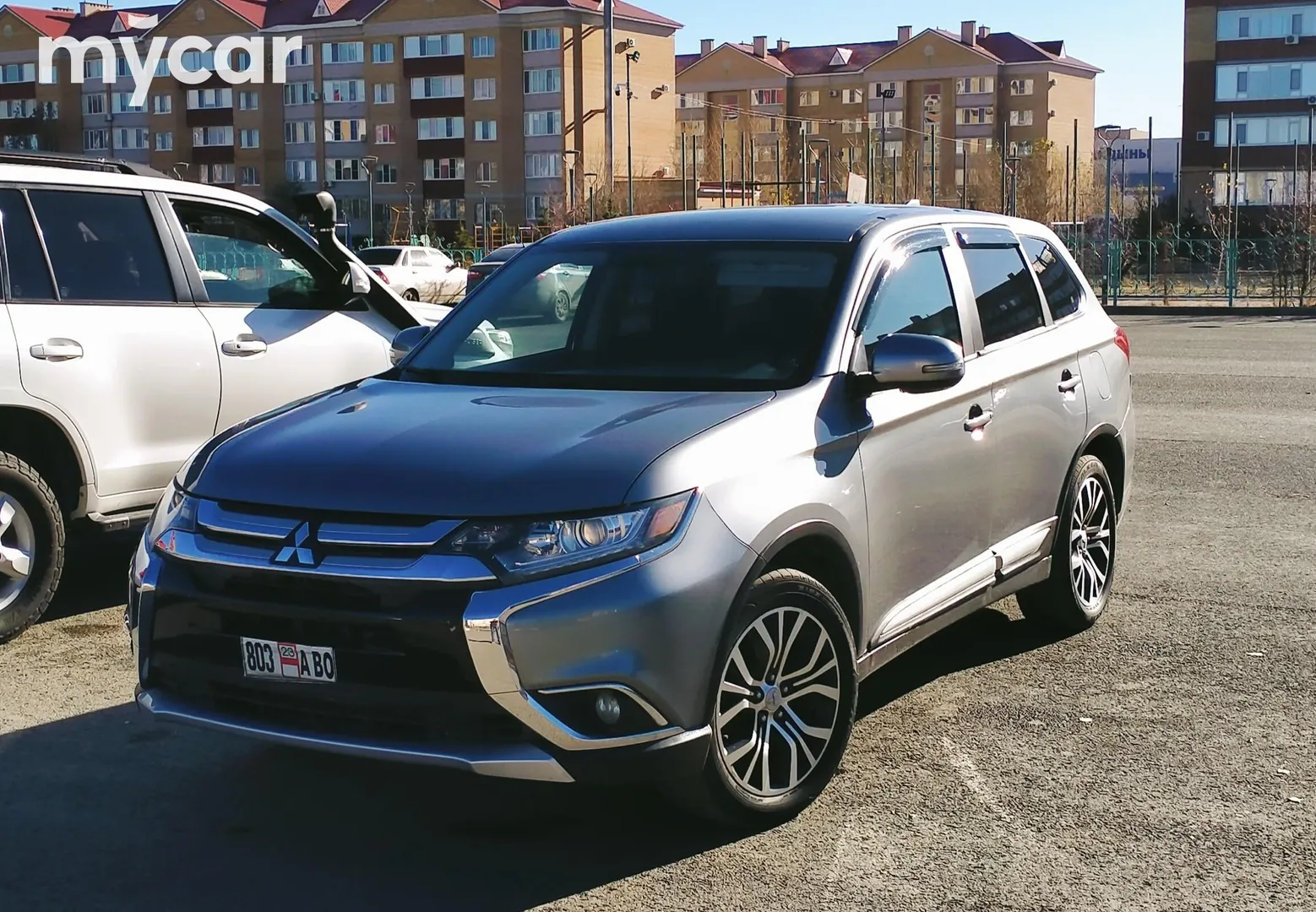 Mitsubishi Outlander, 2016