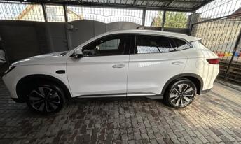 BYD Song EV 2025