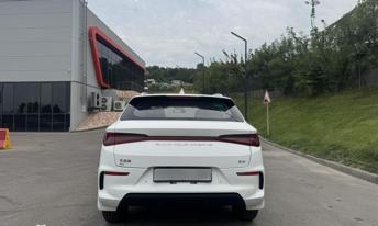 BYD E2 2024