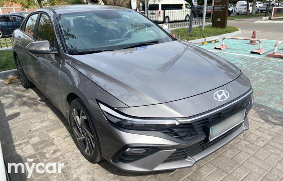 Hyundai Elantra 2023
