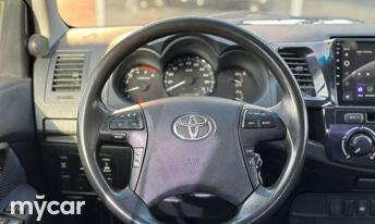 Toyota Hilux VII 2013