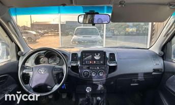Toyota Hilux VII 2013