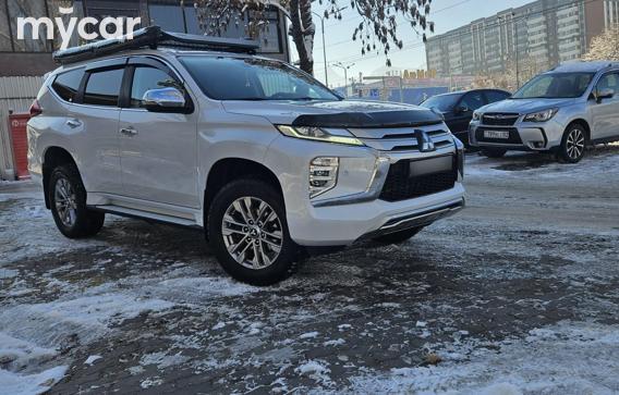 Mitsubishi Pajero Sport 2020