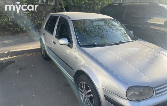 Volkswagen Golf 2002