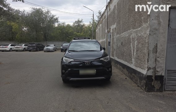 Toyota RAV4 2017