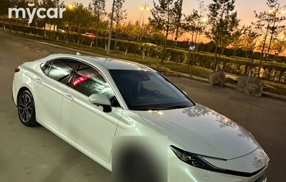 Toyota Camry 2024