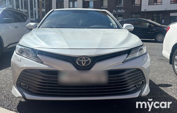 Toyota Camry 2019