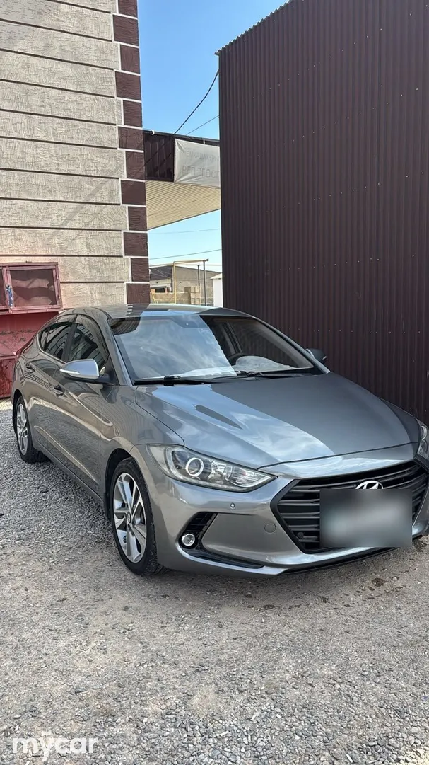 Hyundai Elantra, 2017