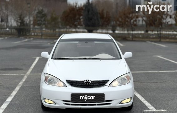 Toyota Camry 2004