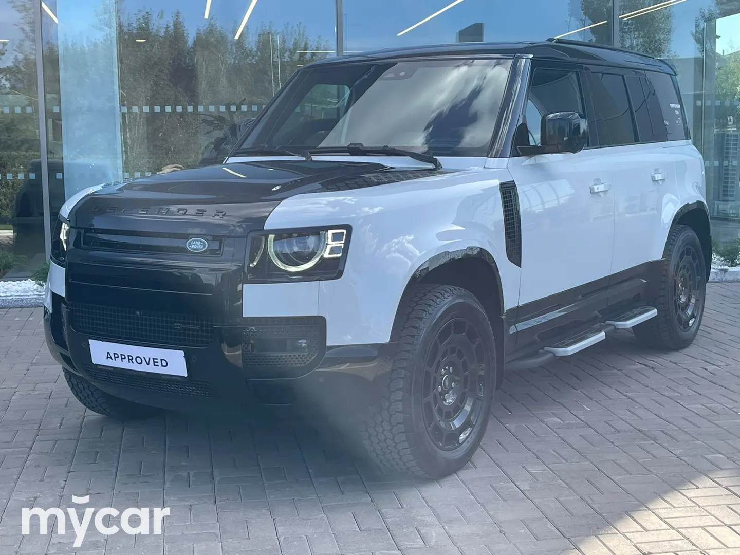 Land Rover Defender, 2023