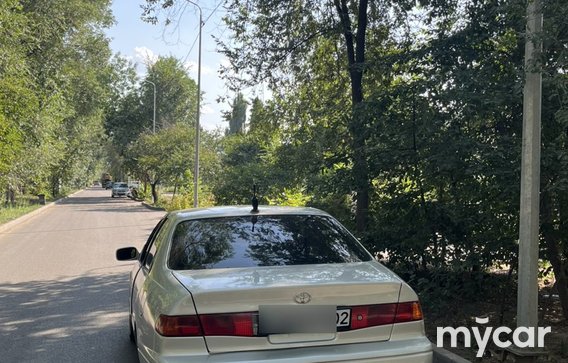 Toyota Camry 2001